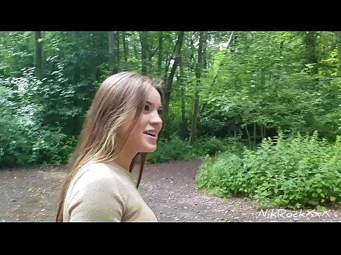❤️ Ech hunn dem Evelina virgeschloen datt mir op enger ëffentlecher Plaz fécken! Si sot jo. Dunn hunn ech hatt an den Arsch gefickt an an hirem Mond kum. Dunn huet si sech selwer gepisst. ️❌ Fuckvideo op Porno lb.killvs.top ❤