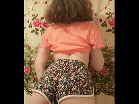 ❤️ Sexy jonk Babe deet hir Shorts op der Kamera of ️❌ Fuckvideo op Porno lb.killvs.top ❤