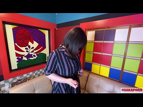 ❤️ Japanesch Cutie mat groussen Titten masturbéiert mat Sexspillsaachen an huet en Orgasmus. Si schwätzt an engem Interview iwwer hir fucking Erfahrung. Riesen Titten an haare Muschi krauchen haart. Osakaporn ️❌ Fuckvideo op Porno lb.killvs.top ❤