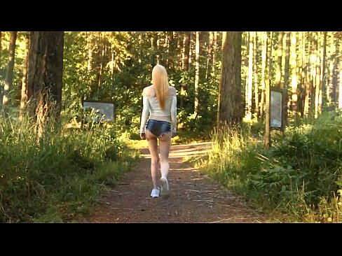 ❤️ Schéin Fra beweegt sech lues, net plakeg Video ️❌ Fuckvideo op Porno lb.killvs.top ❤